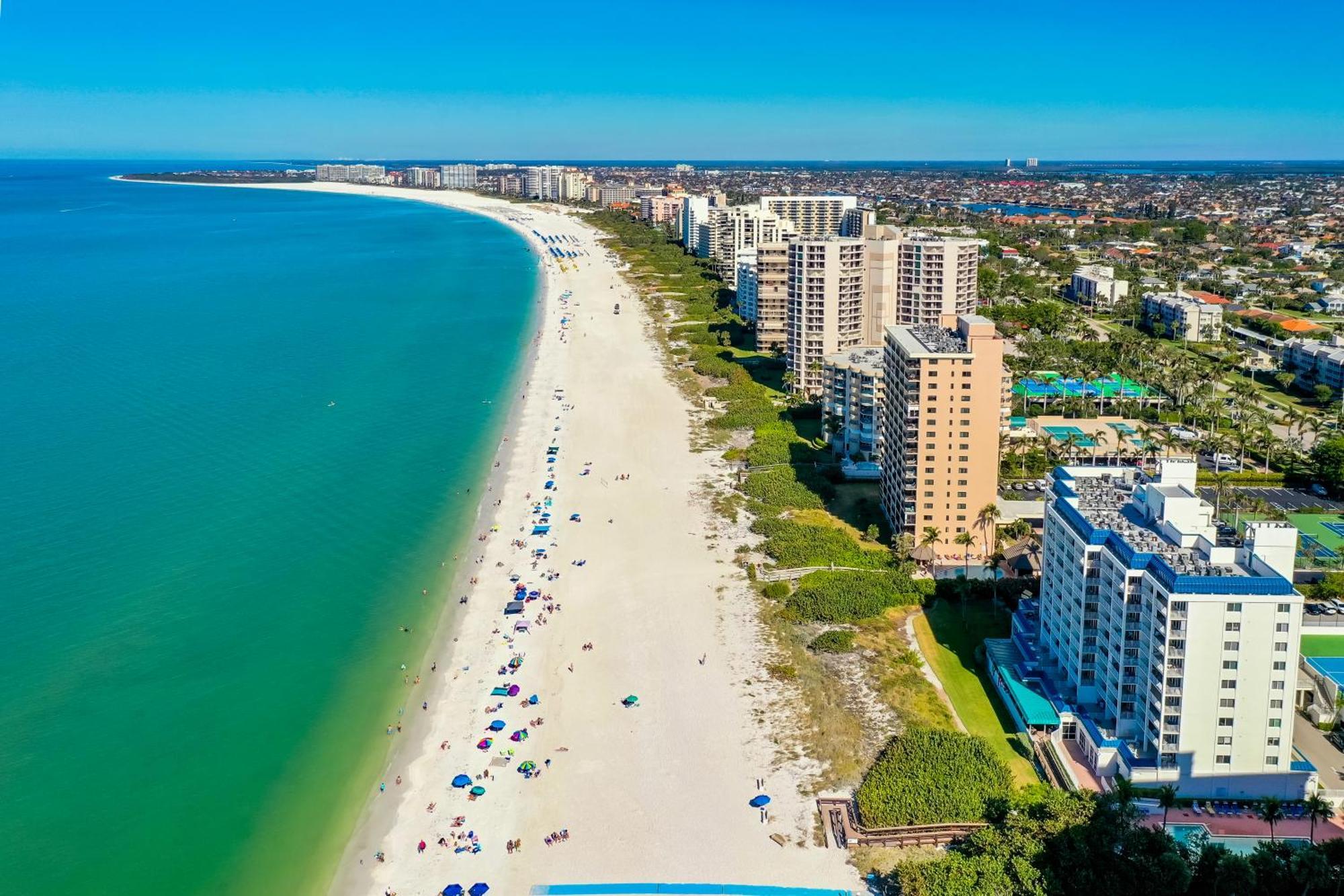 Totally Renovated Beachfront Condo At Apollo! Marco Island Eksteriør bilde