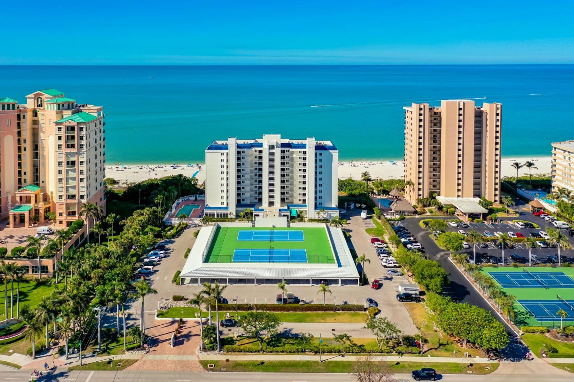 Totally Renovated Beachfront Condo At Apollo! Marco Island Eksteriør bilde